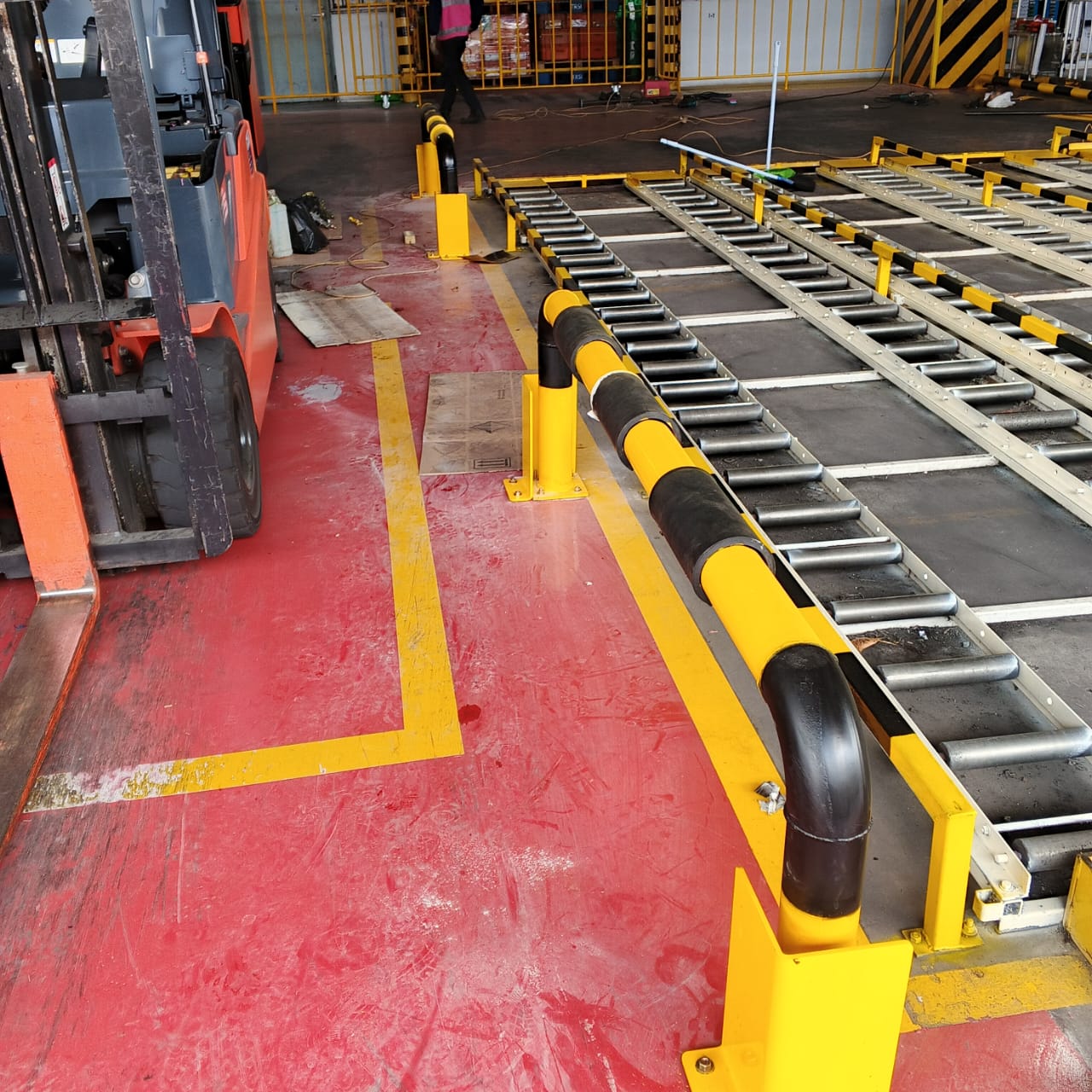 Instalasi Safety Gate & Repair Roller Conveyor