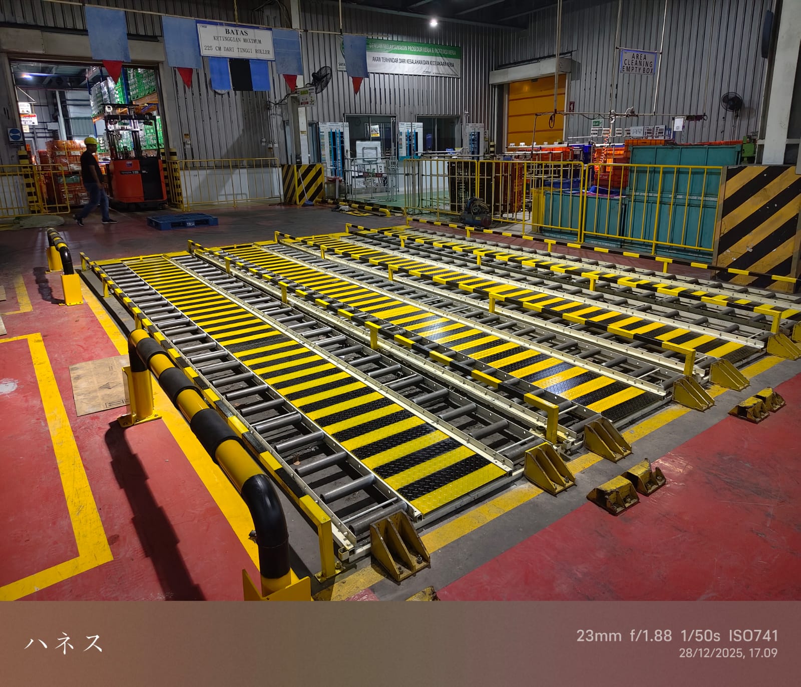 Instalasi Safety Gate & Repair Roller Conveyor - Foto 4