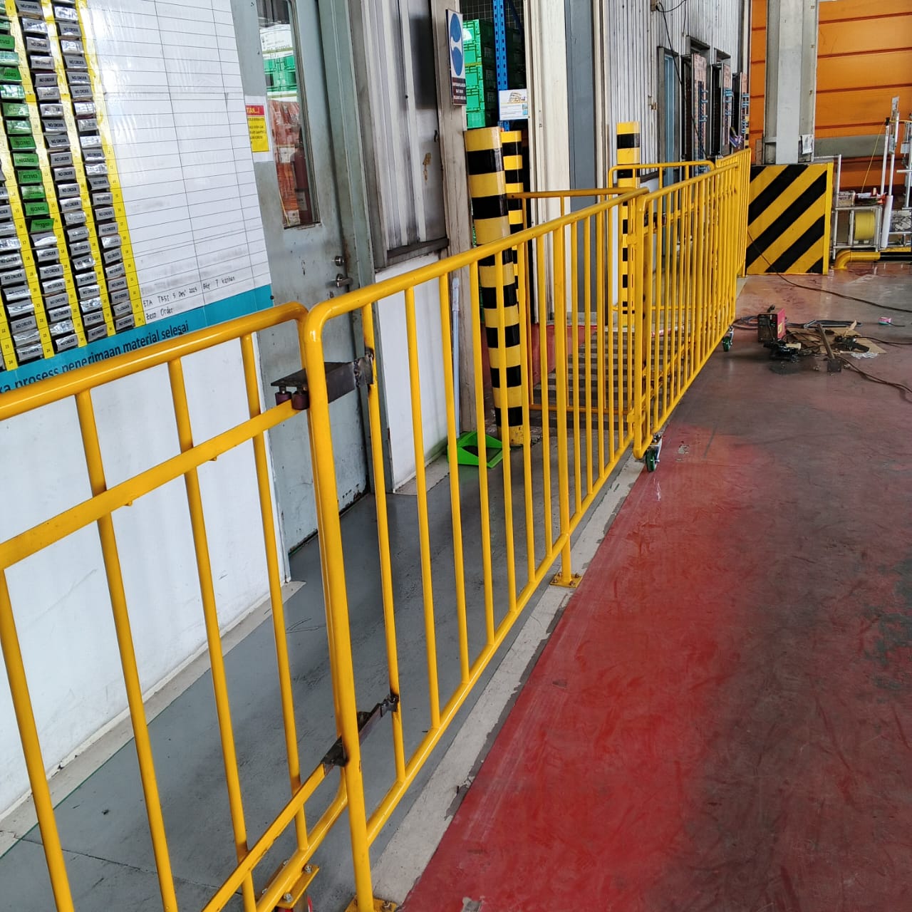 Instalasi Safety Gate & Repair Roller Conveyor - Foto 5